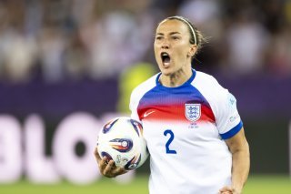 La joie de Lucy Bronze après son penalty réussi KEYSTONE/ENNIO LEANZA